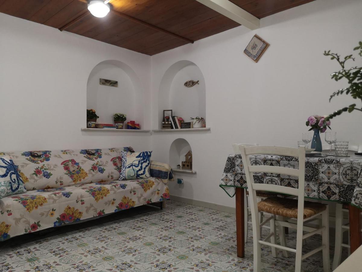Al Limone Apartment Липари Екстериор снимка